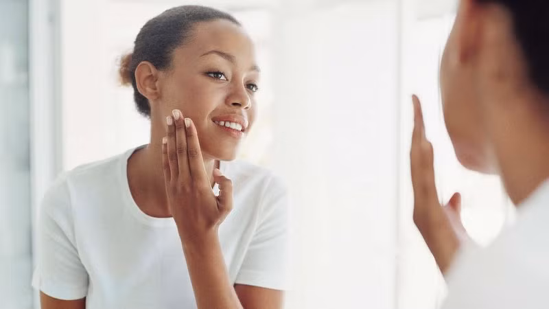 Một số người ăn thuần chay báo cáo rằng, chế độ ăn chay giúp da sáng hơn và rạng rỡ hơn.