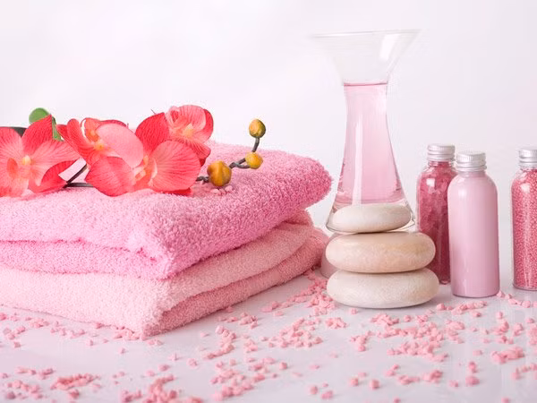 Những sản phẩm làm đẹp rẻ tiền sau đây có nhiều tác dụng làm đẹp bất ngờ mà nhiều chị em có thể chưa biết.