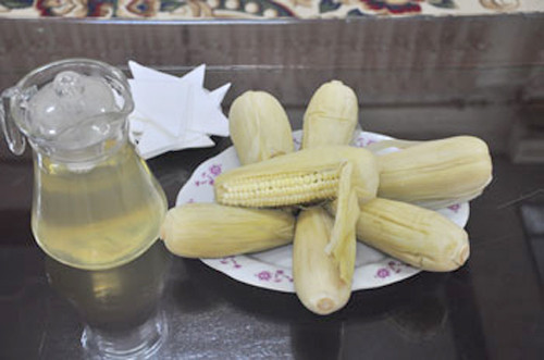 Ngô nếp Soi Lâm ở đây nhỏ, bẹ mỏng, lõi nhỏ đặc, ngô luộc lên hạt trong và bóng, ăn rất dẻo, mang vị ngọt thanh. Từ ngô nếp có thể làm ra chè ngô, xôi ngô… vô cùng hấp dẫn.