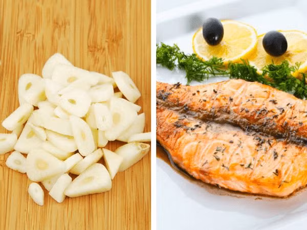 Tỏi + Cá: Trong khi nấu hoặc nướng cá, thêm vài miếng tỏi vào đó. Cá giàu axit béo omega-3 làm giảm viêm và giúp cơ bắp phát triển. Tỏi là một gia vị rất tốt để chống lại mỡ bụng. Việc kết hợp thức ăn này trong 12 tuần sẽ làm giảm mỡ bụng của bạn.