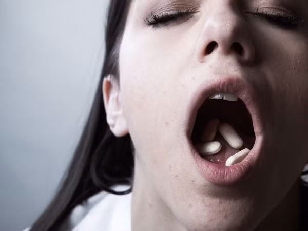 Theo một số nghiên cứu, những người sử dụng thuốc giảm đau và nghiện chúng.