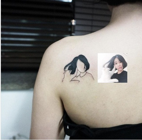 Có cô gái còn xăm cả ảnh bản thân và thú cưng của cô ấy.