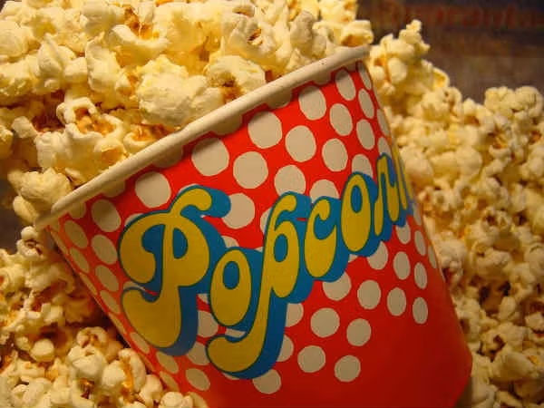 Trong 28 gram bỏng ngô có chứa 0,9 mg sắt. Đàn ông trưởng thành chỉ cần 8 mg sắt trong chế độ ăn uống mỗi ngày và phụ nữ trưởng thành cần 18 mg sắt/ngày. Bạn có thể bổ sung sắt bằng cách ăn nó.