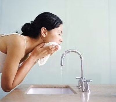 Bỏ túi ngay 5 bước trị mụn ẩn cực kỳ hiệu quả - Hình 2 Bo tui ngay 5 buoc tri mun an cuc ky hieu qua-Hinh-2