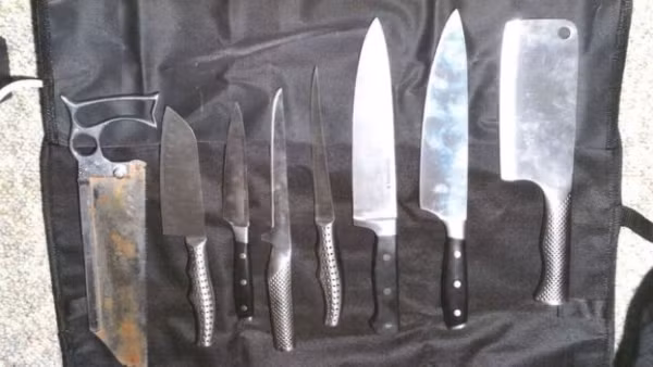 Đồ vật thu được tại nhà Lenon.