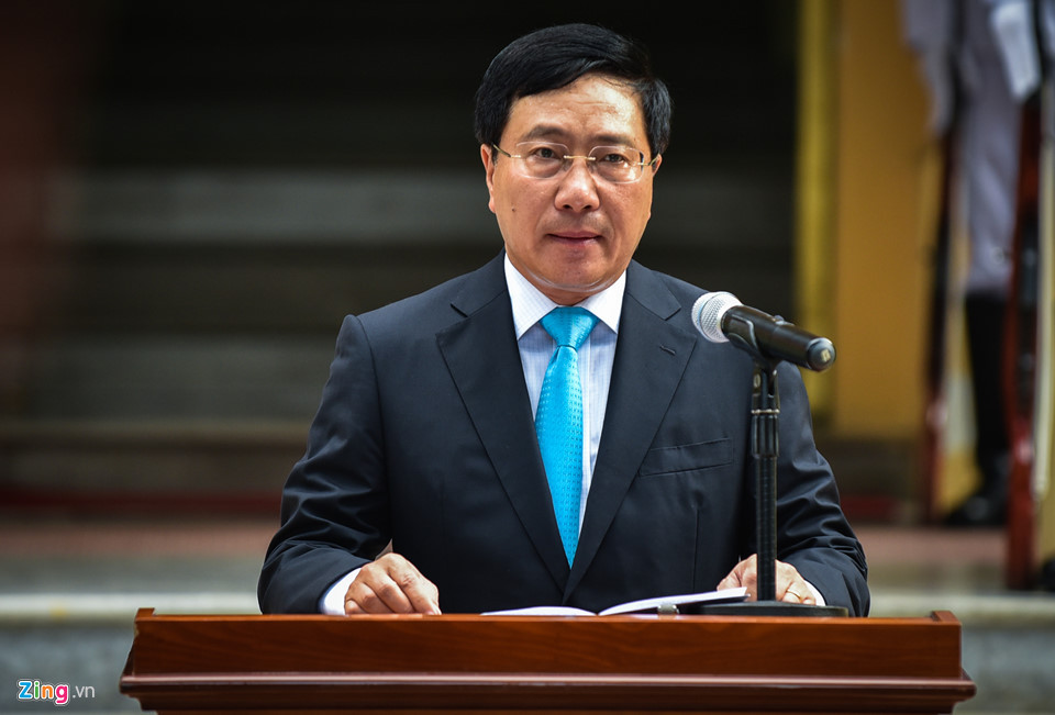 Phó thủ tướng, Bộ trưởng Ngoại giao Phạm Bình Minh tới dự và phát biểu tại sự kiện.