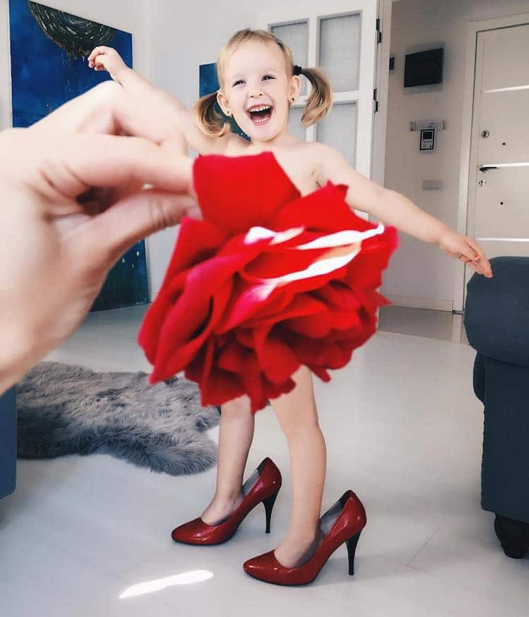 Trang phục đặc biệt của Stefani được thay đổi rất dễ dàng và không cần chỉnh sửa ảnh nhiều.