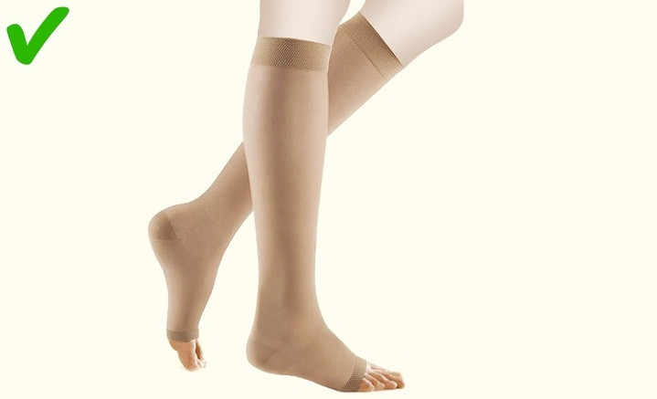 Việc đeo tất định hình cũng góp phần giúp đôi chân trở nên thon gọn như ý muốn.