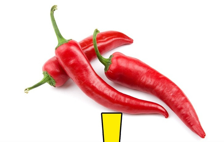 Thêm gia vị vào món ăn: Ăn thực phẩm nhiều gia vị có thể làm tăng sự trao đổi chất của bạn lên đến 8%, nhờ đó thúc đẩy tốc độ đốt cháy calo của cơ thể bạn. Ngoài ra, việc tiêu thụ thức ăn cay sẽ giúp tăng tốc quá trình giảm cân của bạn.