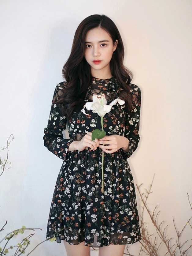 Có rất nhiều mẫu đẹp để bạn mặc thay đổi trong tuần.