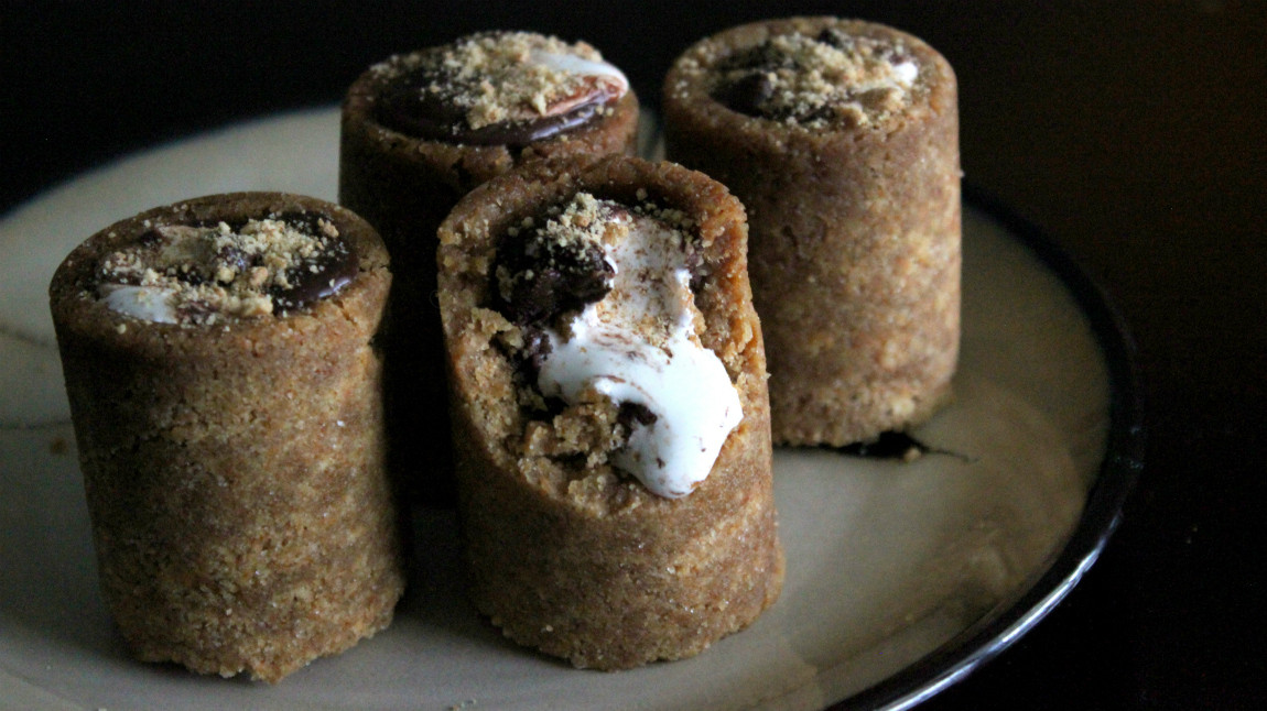 Với cốc sữa này, bạn có thể uống xong rồi ăn cả cốc.