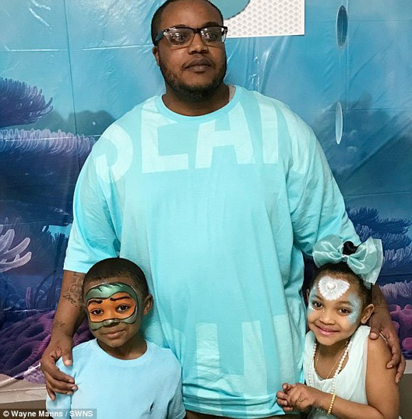 Chet lang ly do chong khong dam coi ao khi “yeu” vo-Hinh-3