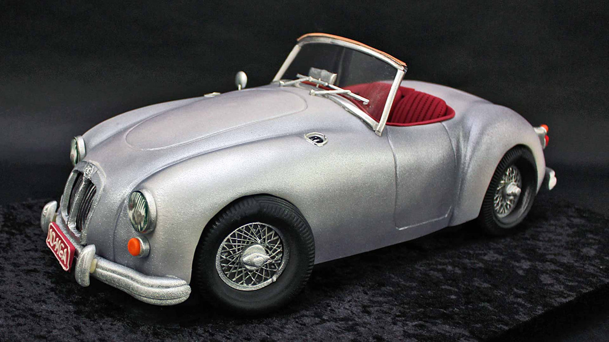 Mô hình xe hơi cổ điển này chính là một chiếc bánh kem.