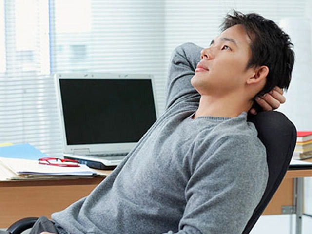 Đau đầu với yêu cầu của vị hôn thê xinh đẹp. (Ảnh minh họa)