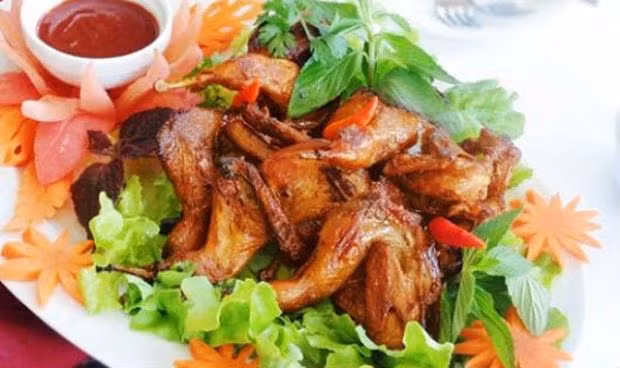 Bi quyet nuong chim cau ngon nhu nha hang nham nhap ngay mua