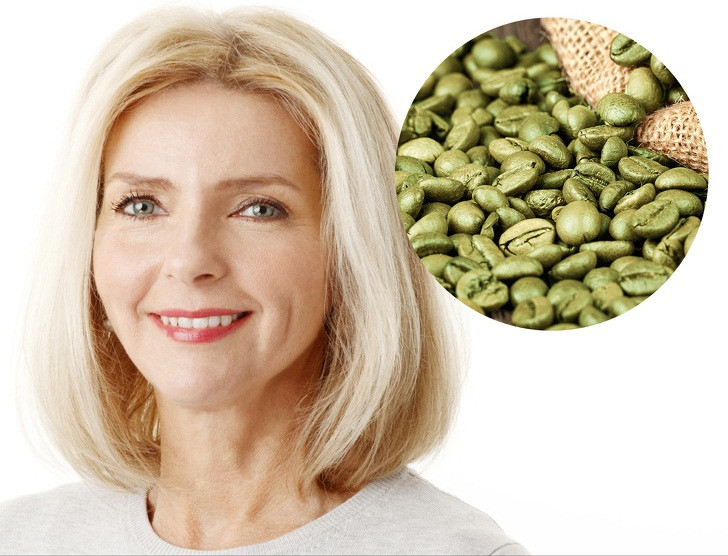 Hãy thử cà phê xanh: Đây là hạt cà phê chưa rang, chúng có nhiều chất dinh dưỡng hơn. Loại cà phê này có một lượng lớn chất chống oxy hóa, giúp chống lại quá trình lão hóa.