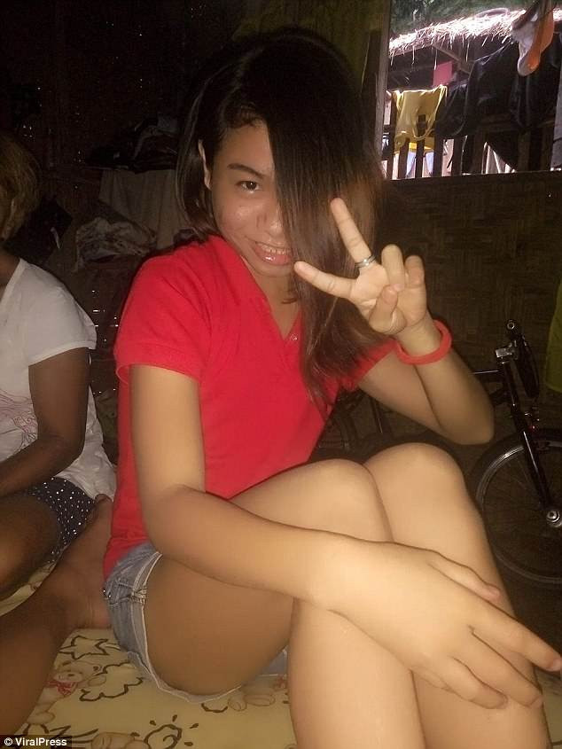 Dù vậy, Sophia vẫn hy vọng có những nhà hảo tâm giúp cô chữa khối u mặc dù một bác sĩ nói với cô rằng căn bệnh “không thể chữa trị được”.