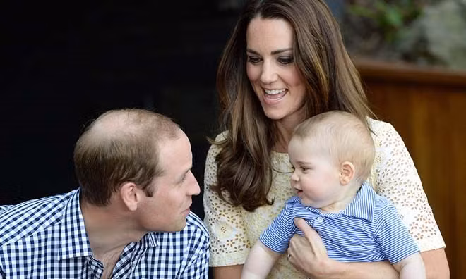 Gia đình của Hoàng tử William và Công nương Kate Middleton cùng Hoàng tử bé George.