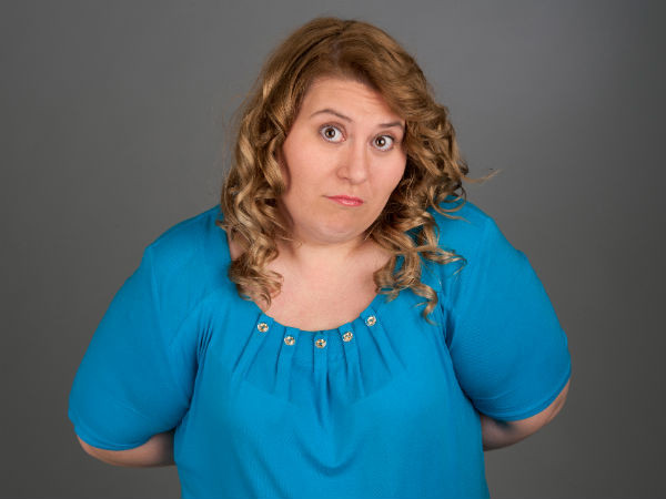 Những phụ nữ trẻ có mật độ xương thấp do khối lượng xương đỉnh thấp thường có nguy cơ loãng xương sau này. Đôi khi, phụ nữ tiền mãn kinh bị loãng xương do tình trạng sức khoẻ tiềm ẩn hoặc một loại thuốc dẫn đến yếu xương.