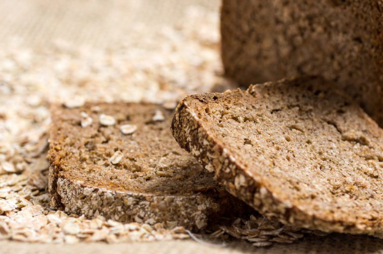 Người mắc hội chứng ruột kích thích cũng không nên ăn các thực phẩm từ lúa mạch đen, lúa mì và lúa mạch chứa gluten vì chất này gây hại cho ruột.