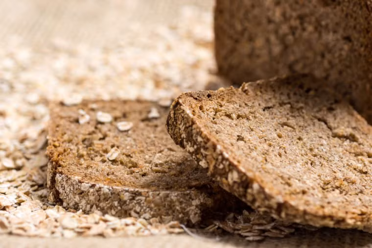 Người mắc hội chứng ruột kích thích cũng không nên ăn các thực phẩm từ lúa mạch đen, lúa mì và lúa mạch chứa gluten vì chất này gây hại cho ruột.