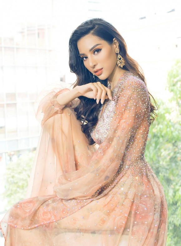 Kha Trang: Sieu mau cap dong trung chuan bi lam me don than-Hinh-3