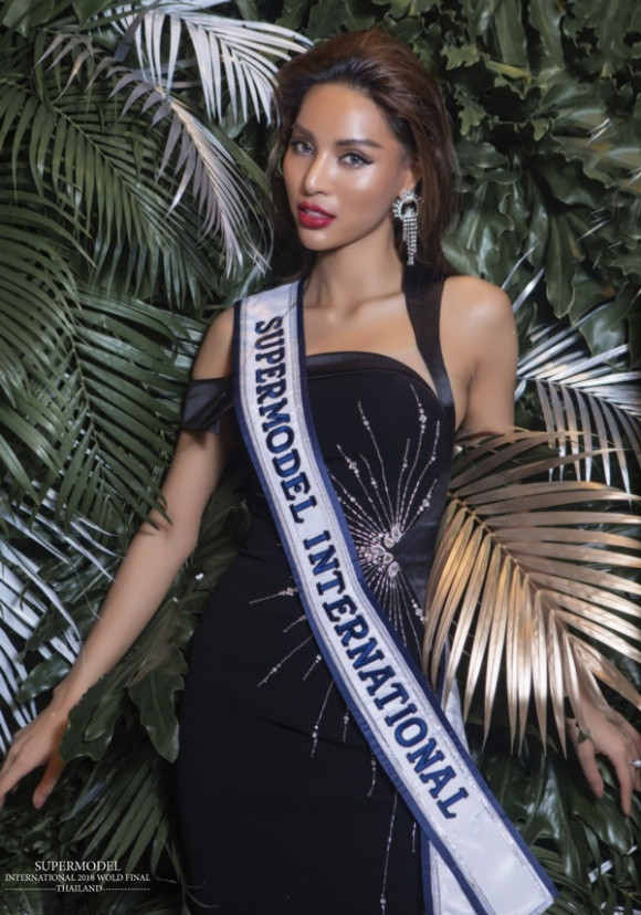 Kha Trang: Sieu mau cap dong trung chuan bi lam me don than-Hinh-9