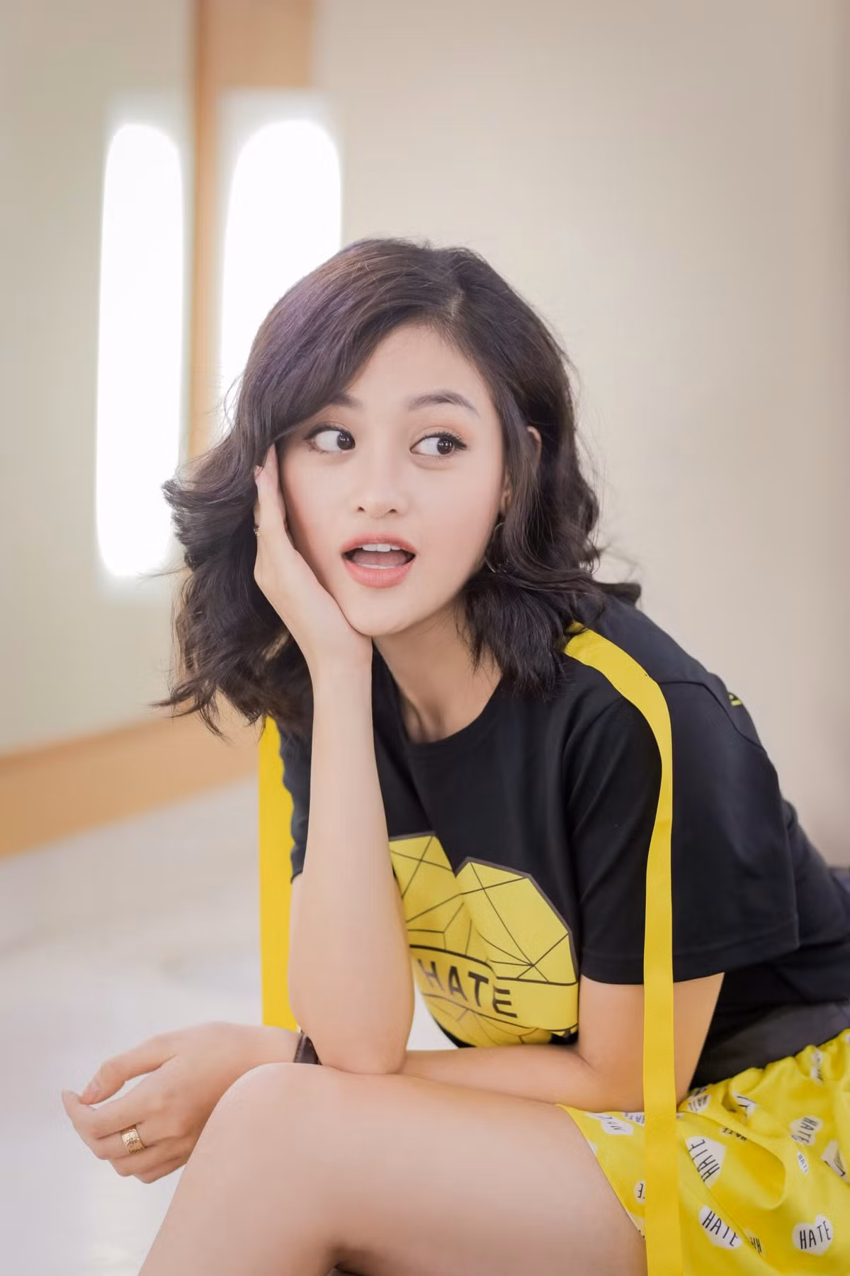 Thùy Anh ngoài đời cá tính, thời thượng và rất vui vẻ.