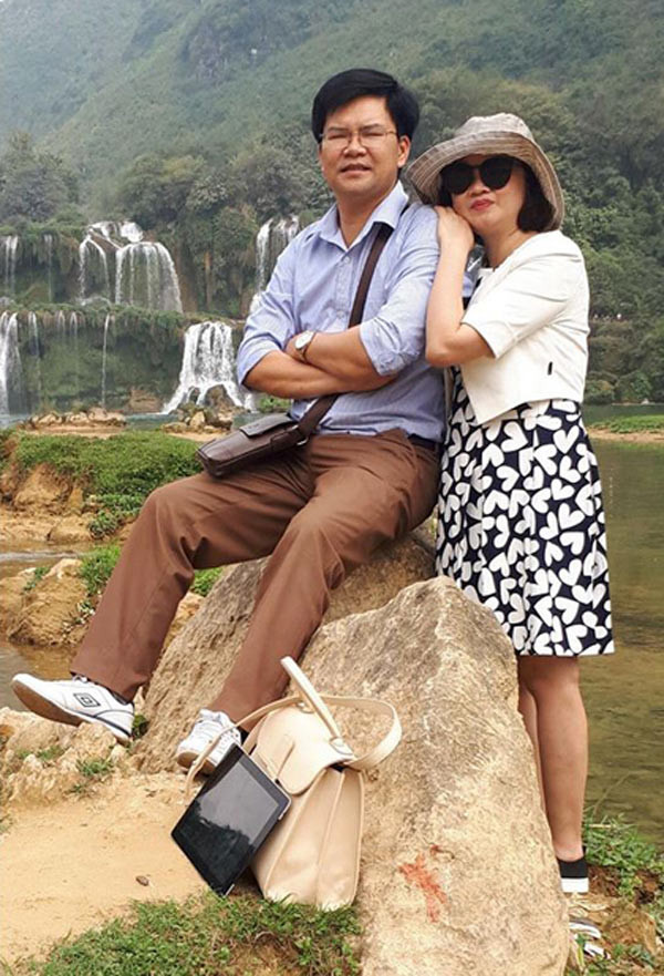 Cặp vợ chồng gây bão mạng xã hội. Ảnh: Facebook Trần Thị Duyên.