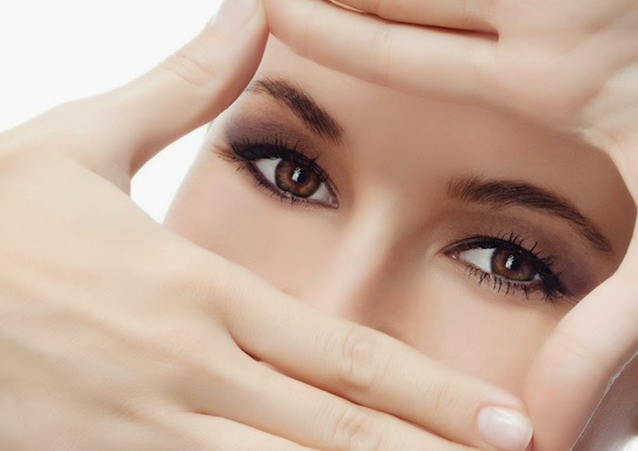 Cải thiện thị lực: Beta-carotene có trong nước ép đào giúp cải thiện thị lực và giảm stress oxy hóa trong võng mạc, do đó ngăn ngừa thoái hóa điểm vàng.