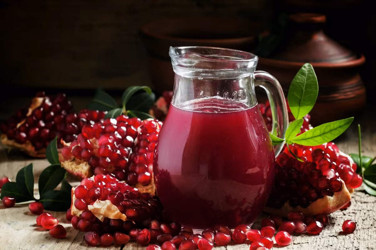 Hàm lượng chất xơ trong nước ép quả lựu có tác dụng hỗ trợ tiêu hóa.