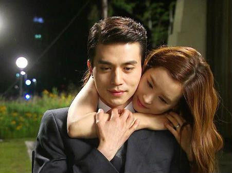 Bat ngo ly do nhieu ong chong ngoai tinh nhung khong dam bo vo