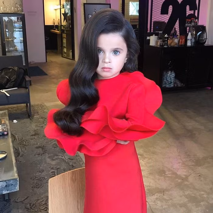 Bé Mia Aflalo với gương mặt xinh xắn, đáng yêu đang sở hữu hơn 52.000 lượt theo dõi trên Instagram.