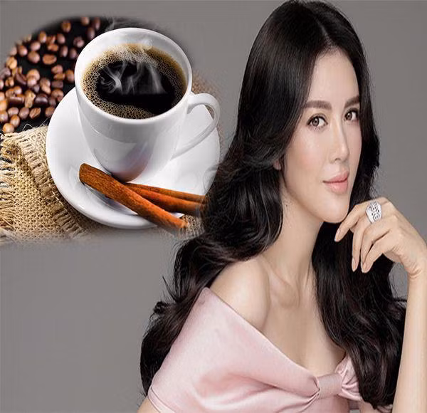 Chỉ với một chút dung dịch cà phê, bạn đã nhanh chóng sở hữu mái tóc dài óng ả chỉ trong vài ngày.