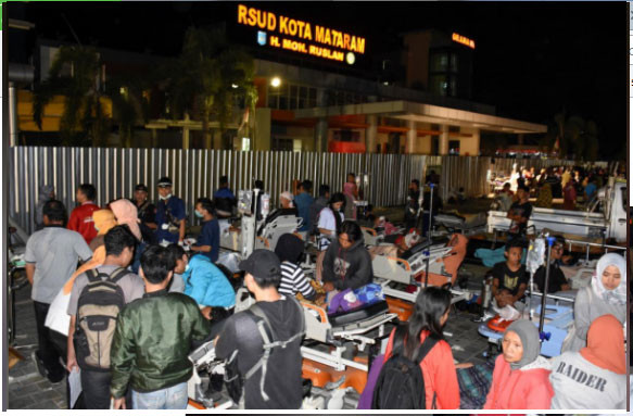 Tang thuong hien truong dong dat tai Indonesia khien hon 80 nguoi chet-Hinh-3