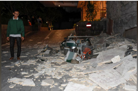 Tang thuong hien truong dong dat tai Indonesia khien hon 80 nguoi chet