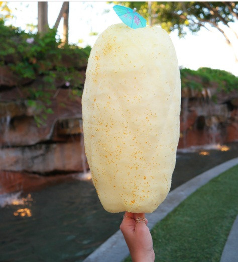 Món kẹo bông này được nhiều tín đồ kẹo ngọt yêu thích. Ảnh: Insider.