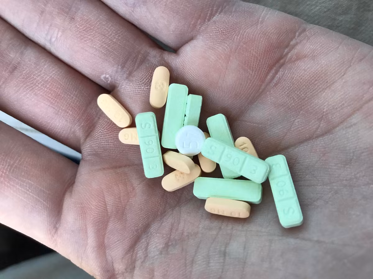 11 loai thuoc pho bien co nguy co gay tram cam cao-Hinh-3