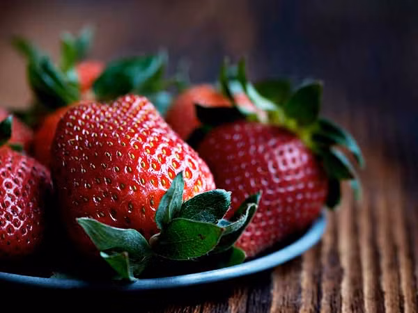 Dâu tây có thể hoạt động như một tấm chắn bảo vệ chống loét dạ dày.