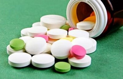 7. Phencyclidin (PCP), còn gọi là bụi thiên thần, là một loại ma túy tổng hợp từng được sử dụng để gây tê trong y tế nhưng mức độ nghiêm trọng của nó đã khiến người ta ngừng dùng. Tác dụng phụ khi dùng liều cao PCP gây ra chứng hoang tưởng, ảo giác, xung động tự sát và mất nhân cách.