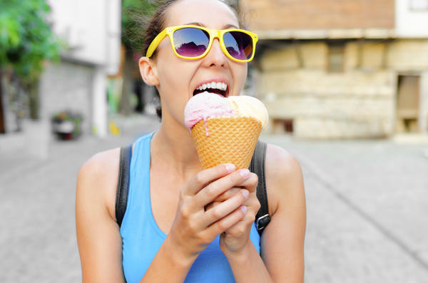 Trong mùa hè, có một số thực phẩm có thể gây ra những vấn đề sức khoẻ bởi chúng làm nóng cơ thể và suy giảm miễn dịch. Vì vậy, sau đây là một số thực phẩm nên hạn chế ăn trong mùa hè.