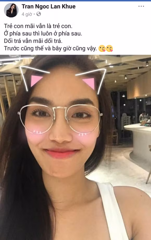 Lan Khuê đáp trả ngay sau đó.