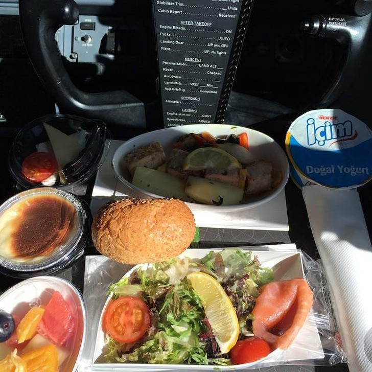 Bữa trưa của phi công làm việc cho các hãng hàng không lớn của Hà Lan.