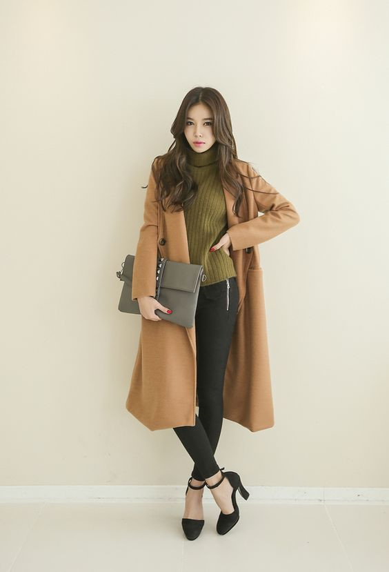 Chiều dài của tóc không chỉ giúp bạn dễ dàng tạo kiểu mà còn giúp bạn dễ dàng làm sáng khuôn mặt và toàn bộ vóc dáng của mình. Tóc có thể được tạo kiểu hay để xoăn nhẹ tự nhiên đều khiến bạn tự tin xuất hiện trong mọi dịp.