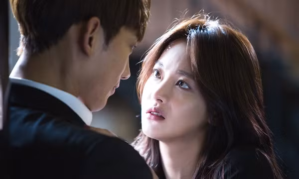 Trên đời không ai hoàn hảo, ngay cả bạn cũng thế vậy nên đừng đòi hỏi chồng mình không được phạm sai lầm - Ảnh minh họa: Internet. Trên đời không ai hoàn hảo, ngay cả bạn cũng thế vậy nên đừng đòi hỏi chồng mình không được phạm sai lầm - Ảnh minh họa: Internet.