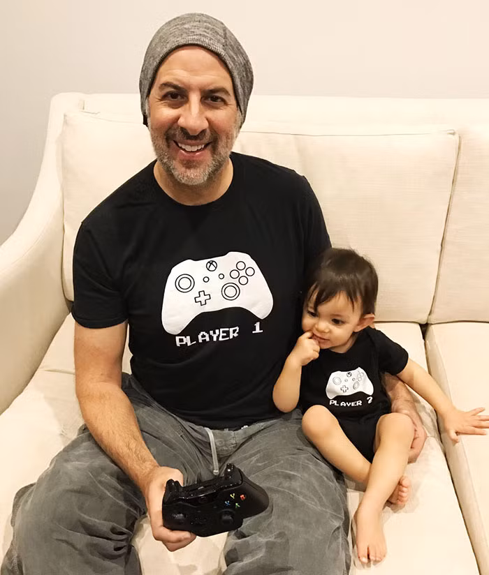 Bộ đồng phục dành cho gia đình mê game.