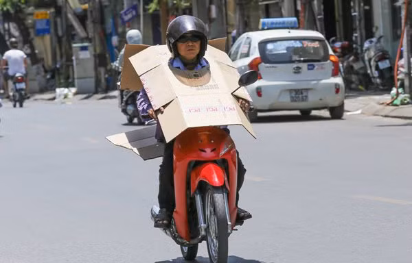 Nốt hôm nay, Hà Nội còn nắng nóng 35 độ, trong 3 ngày đầu tuần, trời sẽ tạm hạ nhiệt.