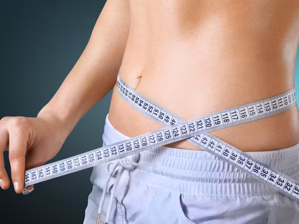 Uống mật ong trước khi đi ngủ, cơ thể bạn sẽ bắt đầu đốt nhiều chất béo hơn.