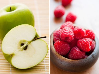 Táo và mâm xôi giảm nguy cơ ung thư: Một nghiên cứu trên Tạp chí Nutrition xác định rằng acid ellagic chống oxy hóa có trong quả mâm xôi tăng cường khả năng của quercetin, chất chống oxy hóa của táo để tiêu diệt các tế bào ung thư. 