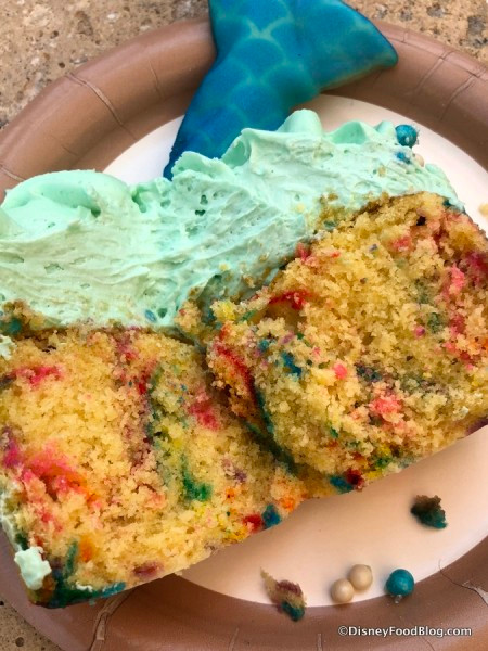 Hãy thử chiếc bánh ngọt mềm này.